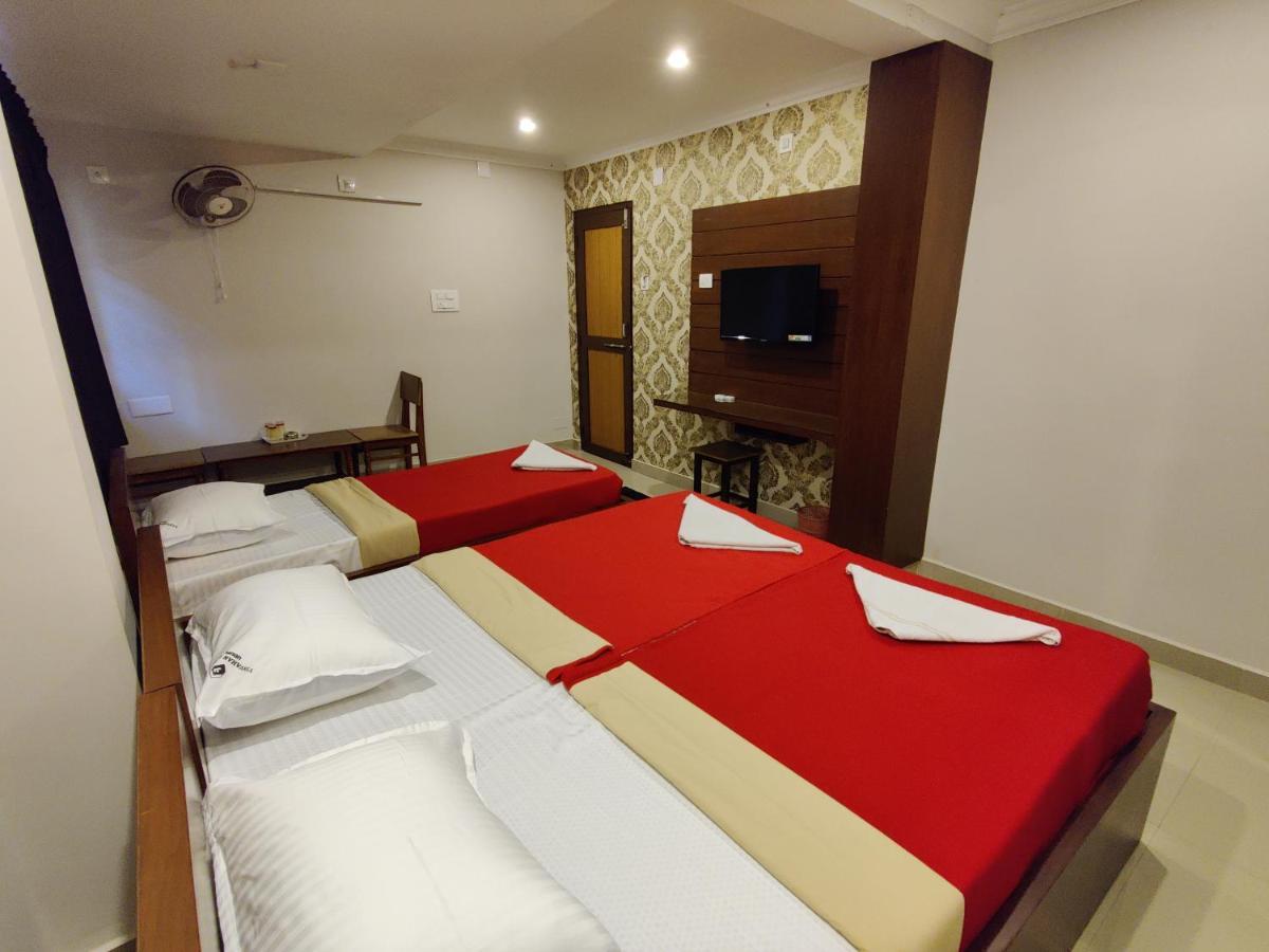 Vyavahar Lodge Удупи Екстериор снимка