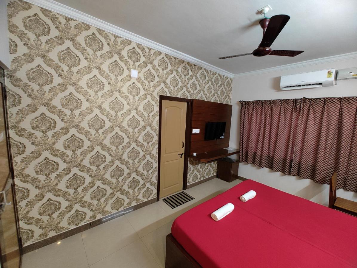 Vyavahar Lodge Удупи Екстериор снимка